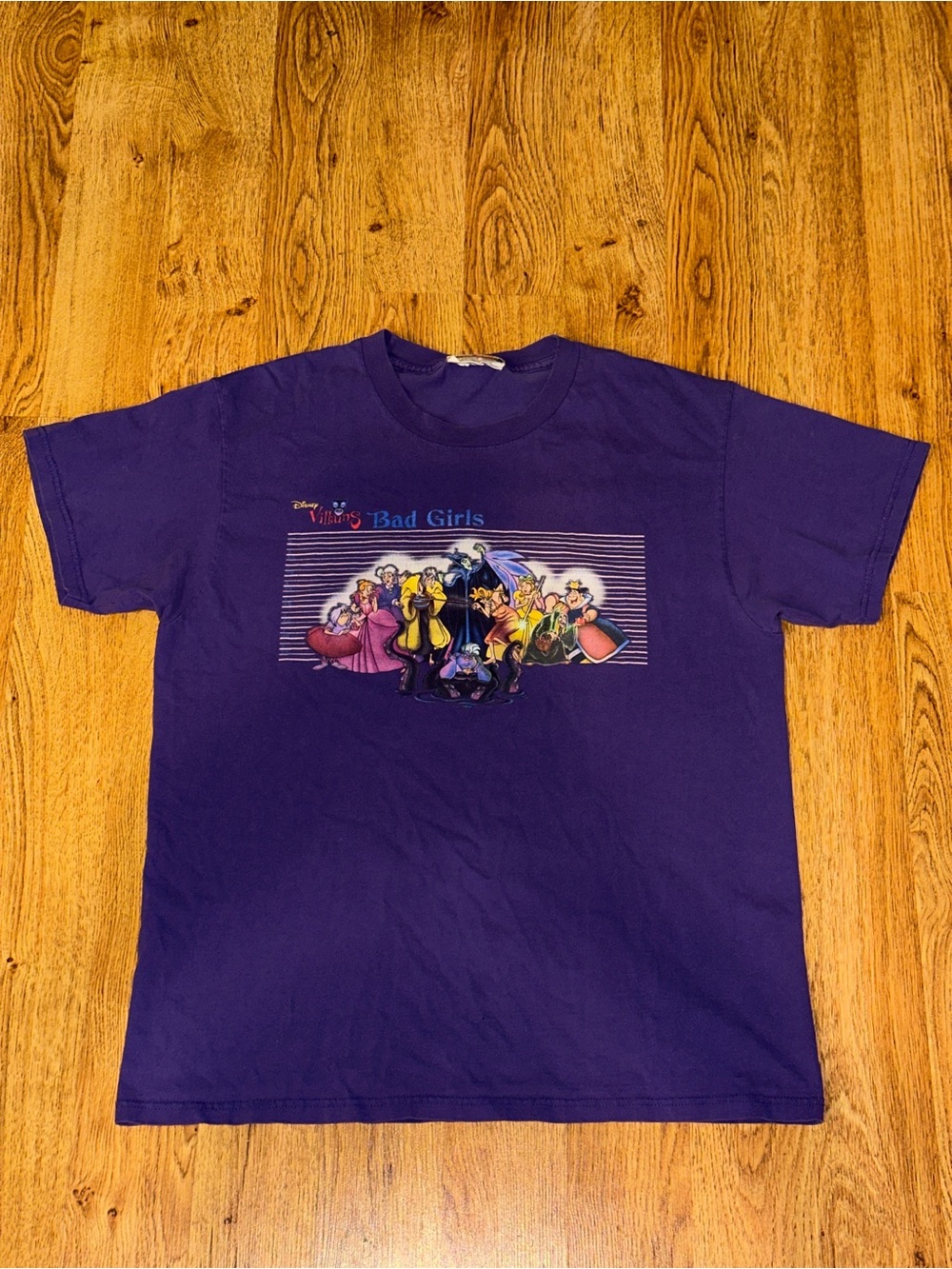 VTG 90s Disney Exclusive VILLAINS Bad Girls Tee Size LARGE Disneyland
